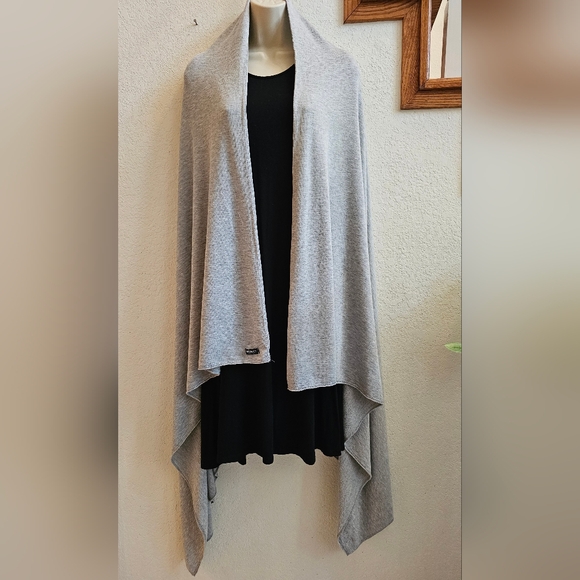 Bleusalt 2 Yard Wrap Lt. Gray - Picture 1 of 6